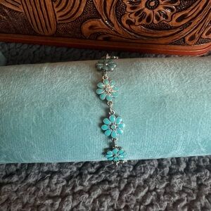 Flower Bracelet Western